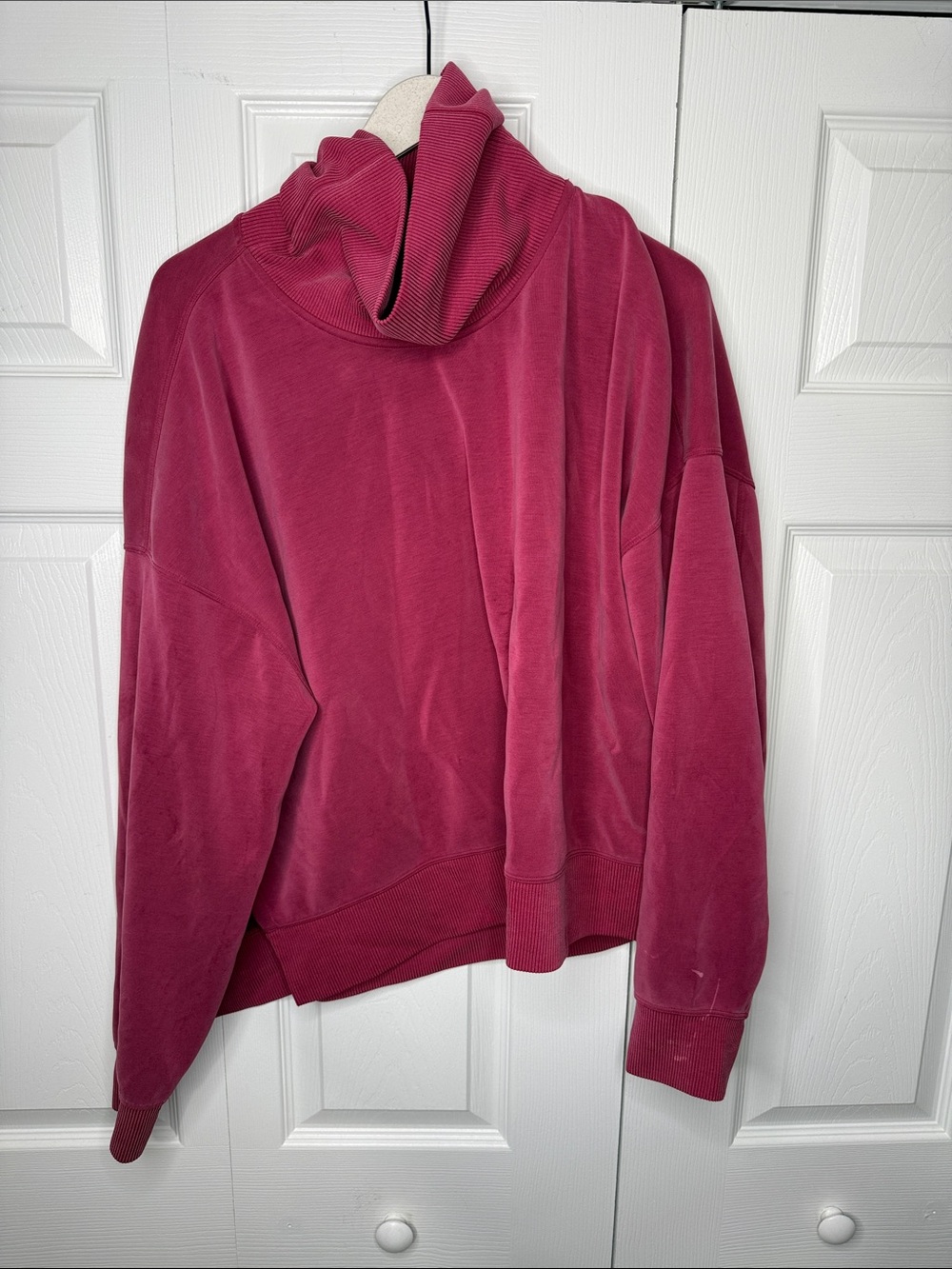 *FLAWED*Lululemon Softstreme Turtleneck Pullover